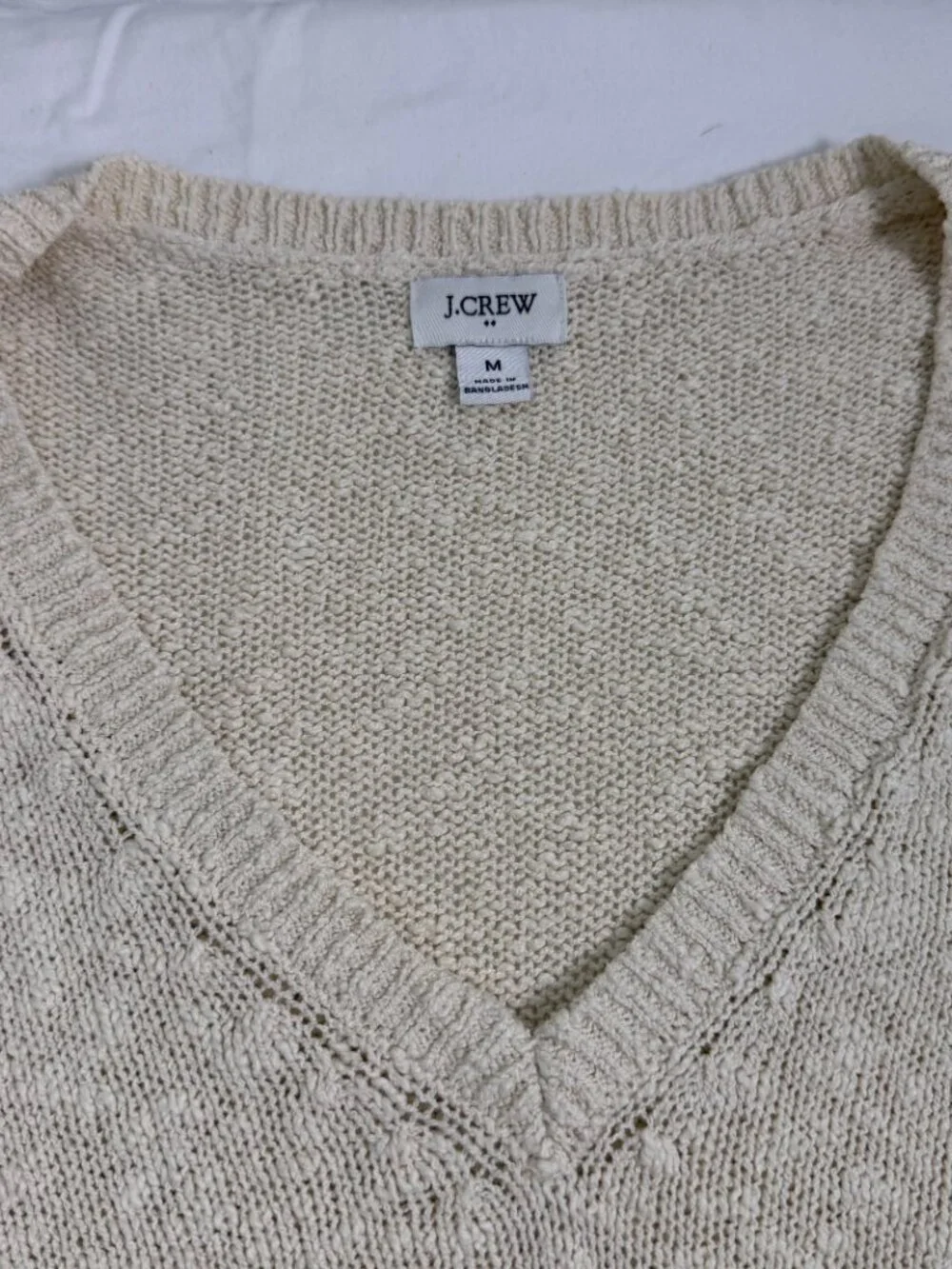 J.Crew Cream V-Neck Knit Sweater Women’s Medium Lightweight Long Sleeve Cozy Top